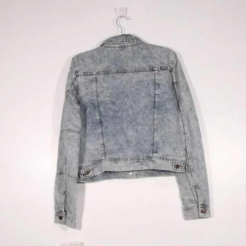 Free People Light Wash Denim Jean Jacket - Pale Blue - Picture 6 of 14